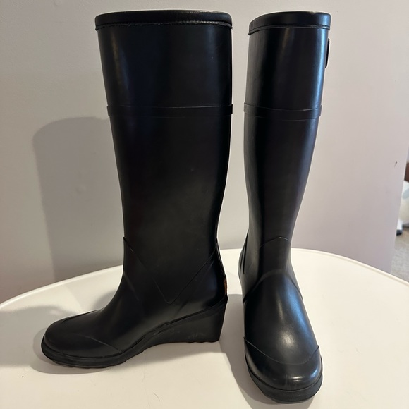 Michael Kors Wedge Rainboots - Picture 4 of 7